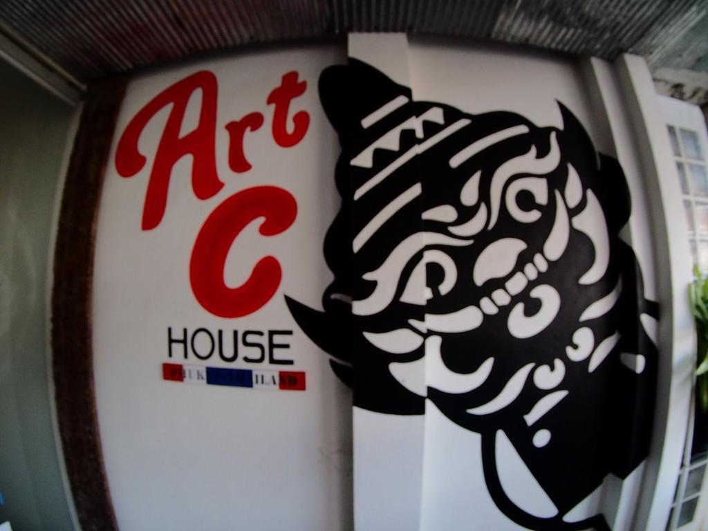 Art-C House Hotel Phuket Exterior photo