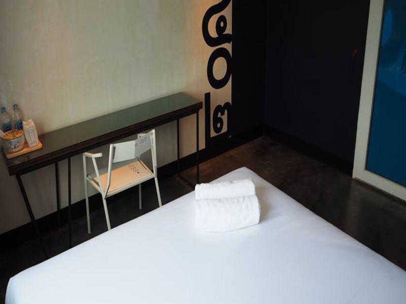 Art-C House Hotel Phuket Exterior photo
