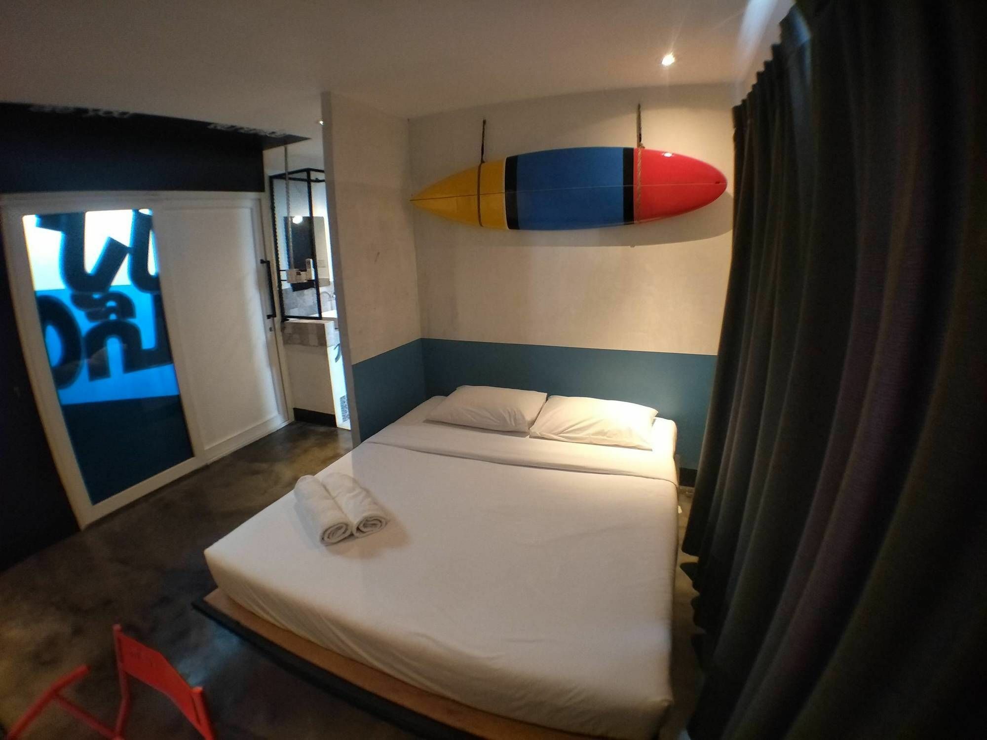 Art-C House Hotel Phuket Exterior photo